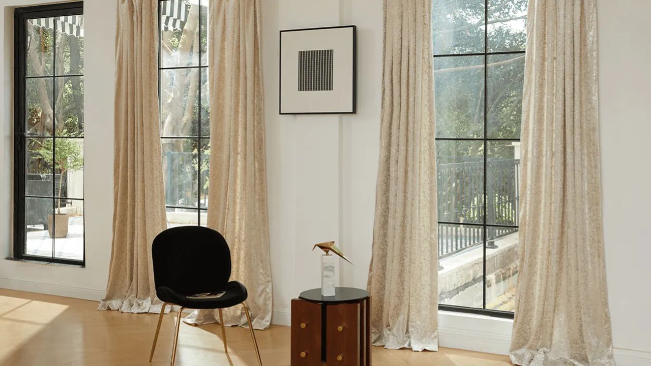 How to Style Velvet Curtains to Create a Luxurious Aesthetic
