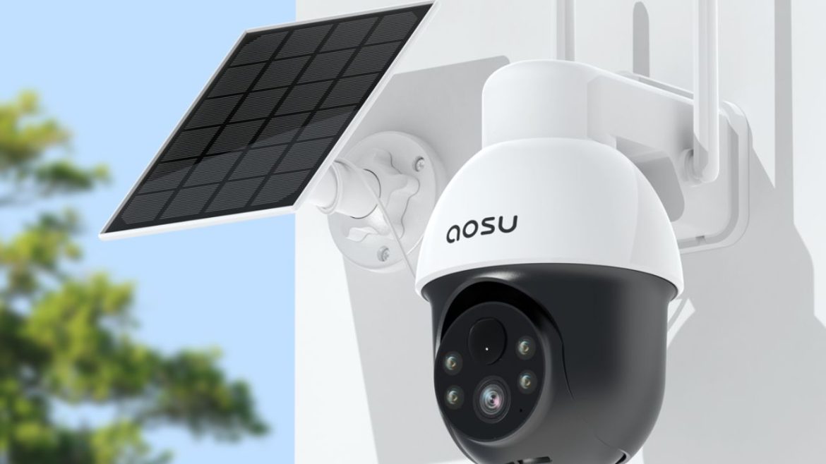 Real-Life-Applications-The-Practical-Advantages-of-Solar-Powered-CCTV-Cameras